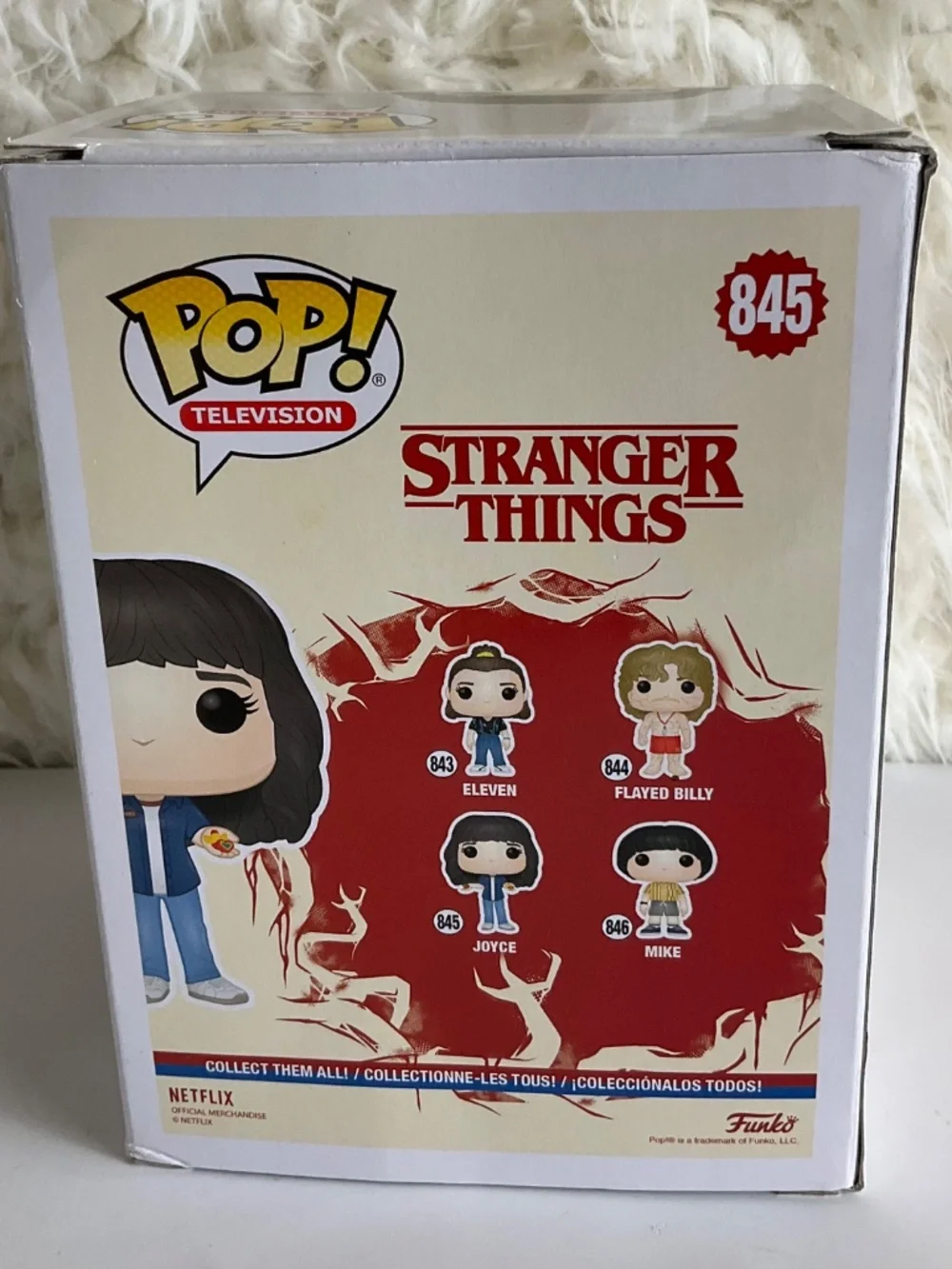 STRANGER THINGS FUNKO POP #845~JOYCE~NEW IN THE BOX!
